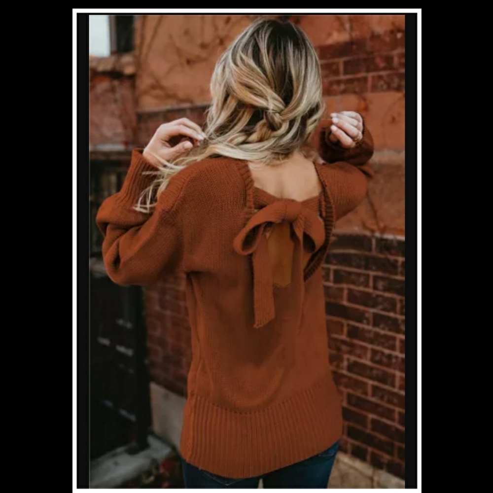 🎉HP🎉🖤Burnt Orange Hollow-out Back Sweater with Tie🖤 - Picture 4 of 6